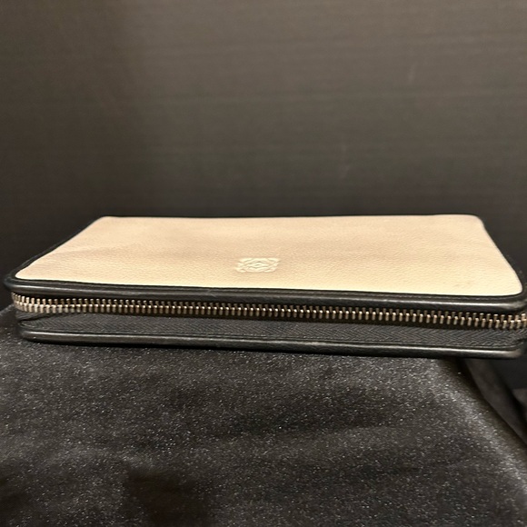 LOEWE Limited Edition Leather Anagram Zip Around Wallet ππ»ββοΈπ₯ - Picture 6 of 13